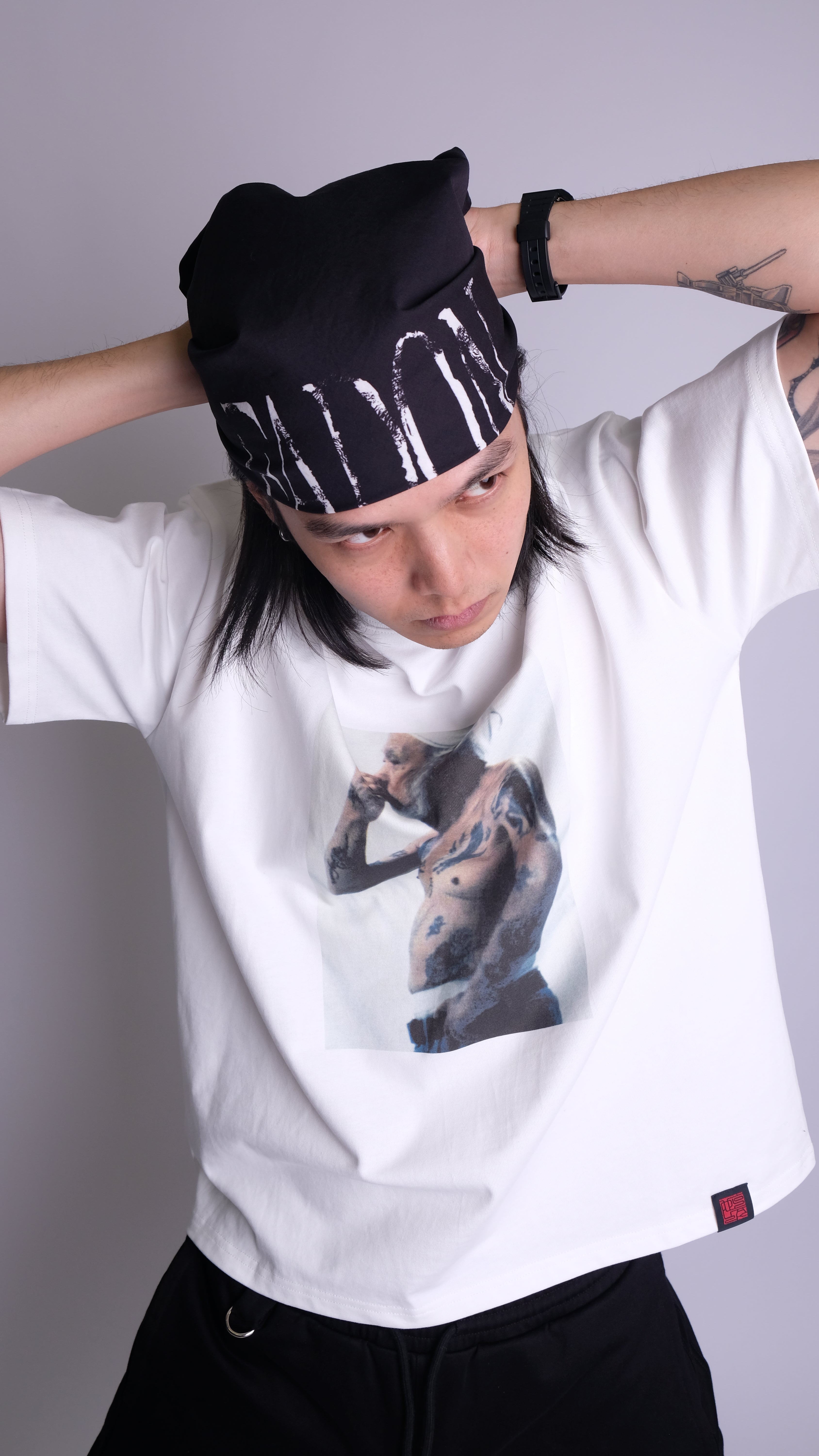 Novel Fergus - Fadon Album Cover Tee