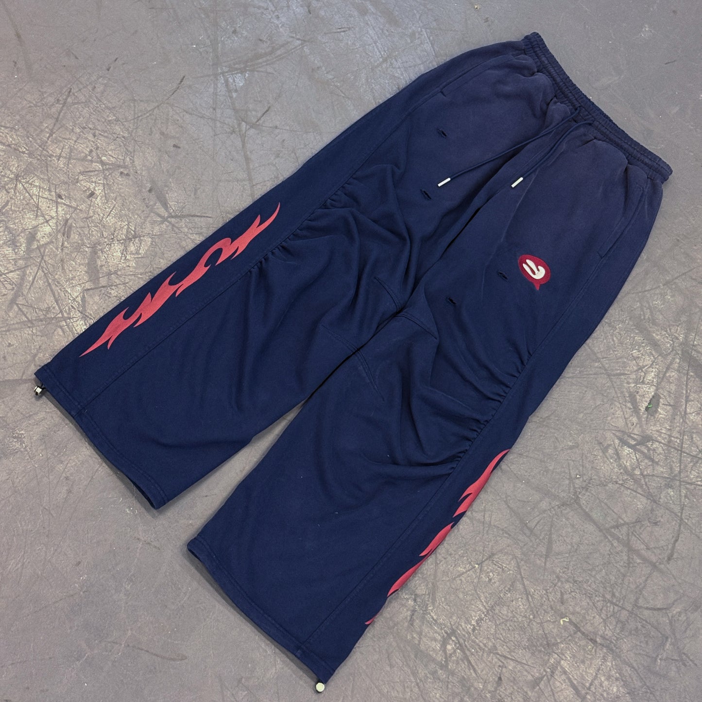 YAKETY YACK - BOTTOM