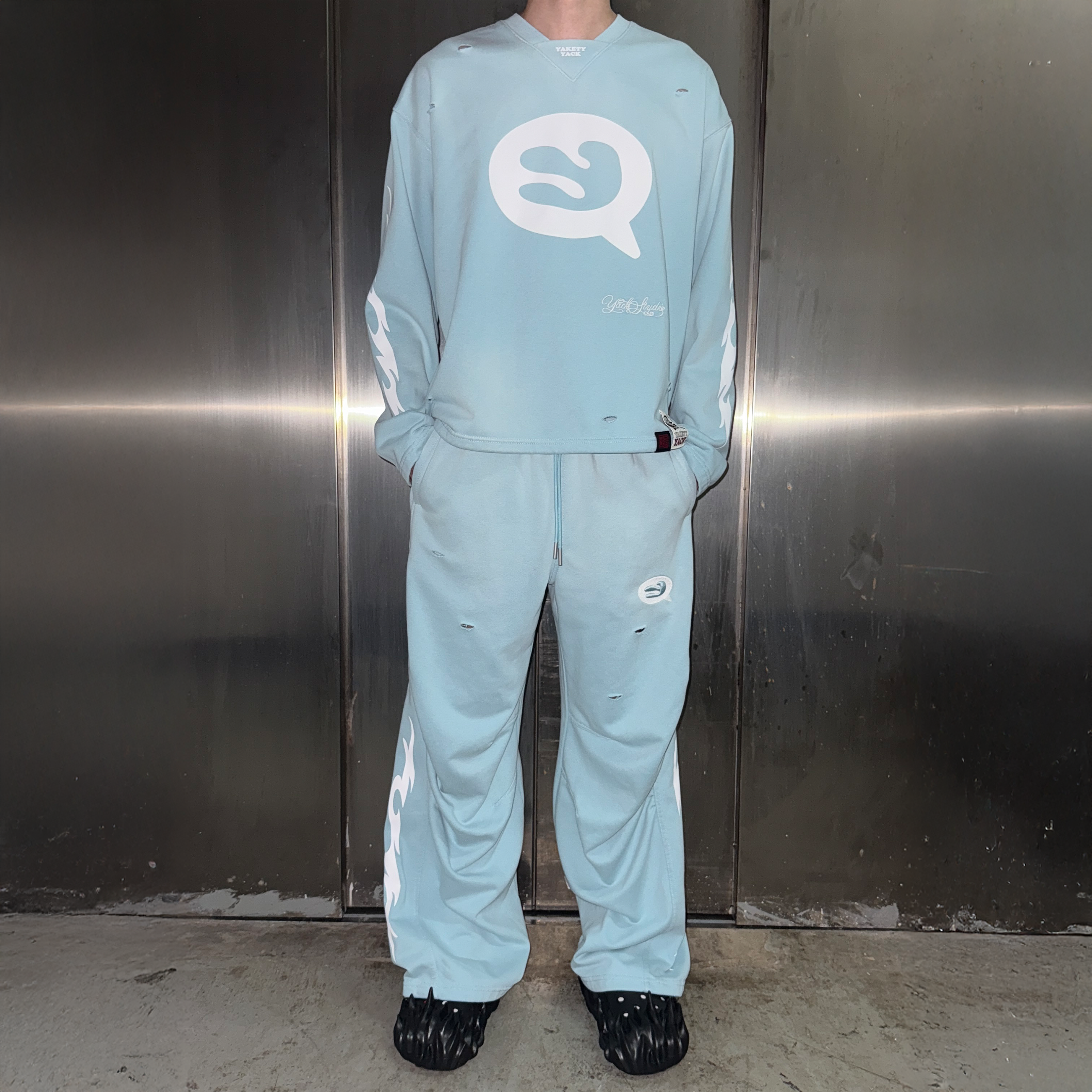 YAKETY YACK - BOTTOM