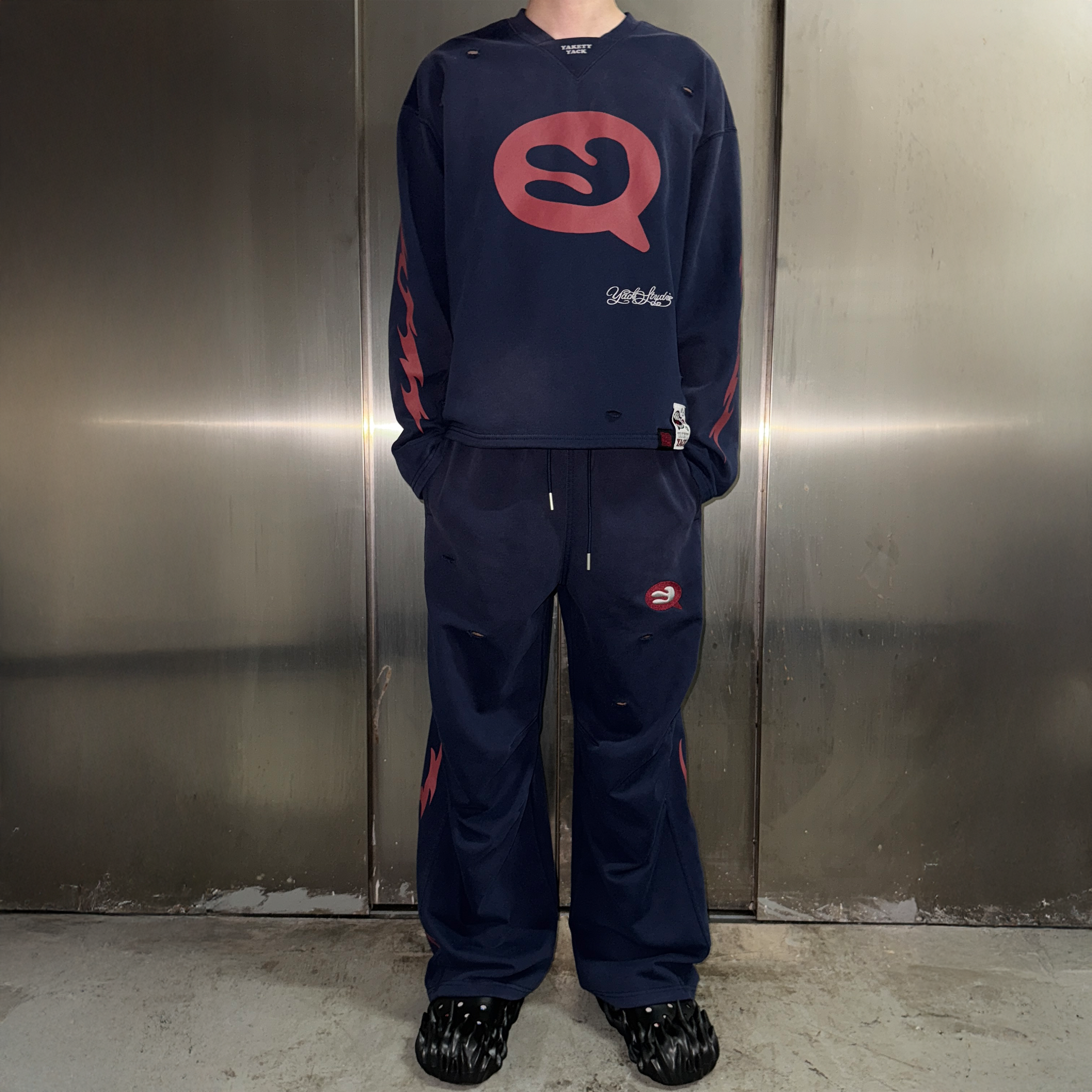 YAKETY YACK - BOTTOM